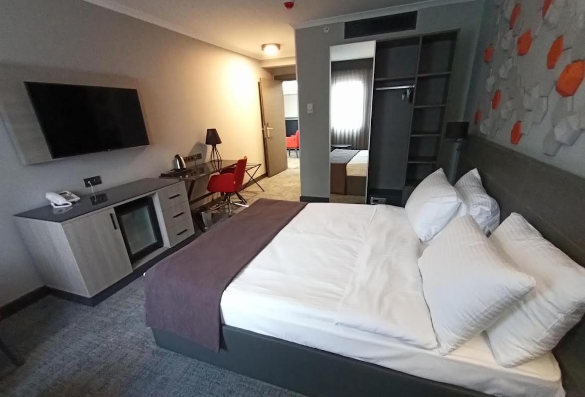 Days Hotel By Wyndham Ankara Cankaya Экстерьер фото